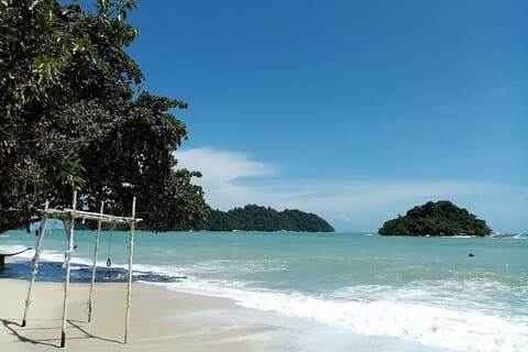 Flüsterndes Meer auf Pangkor Island + Mittagessen