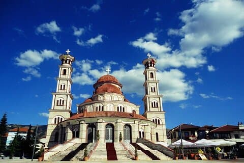 Private 2-tägige Tour in Korca und Voskopoja ab Tirana