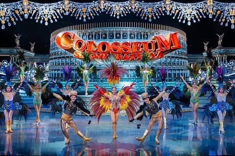 Entrada al espectáculo de cabaret Colosseum en Pattaya