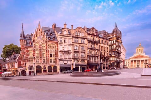 Visita guiada privada a pie por lo más destacado del casco antiguo de Bruselas