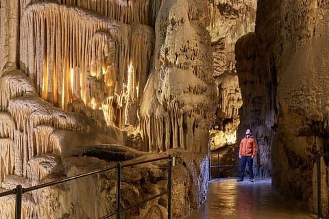 Postojna Cave, Predjama Castle og Ljubljana Dagstur fra Zagreb
