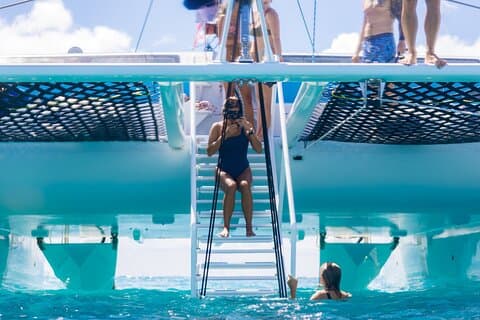 Waikiki Turtle Snorkel and Sail on Hawea Catamaran