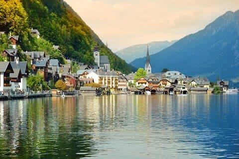 Private day trip from Munich to Salzburg, Hallstatt & back