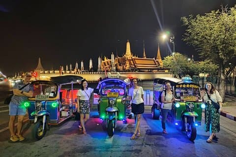 2 - time Bangkok gamlebyen natt CHOB TUK TUK + Talat Noi Street Art