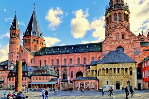 Excursión en tren mágico : De Frankfurt a la encantadora Maguncia