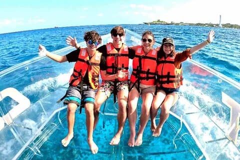 Recorrido en barco transparente y por la isla en buggy con experiencia maya