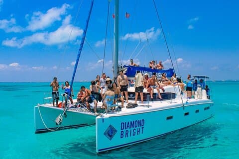 Lyxig katamarantur till Isla Mujeres med transport från Cancun