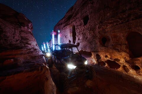 Tour en UTV dans le ciel sombre avec observation des étoiles dans le Grand Sion