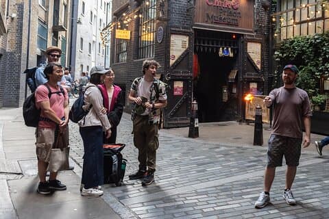 Entre na prisão de Clink e veja 30 vistas surpreendentes de Londres