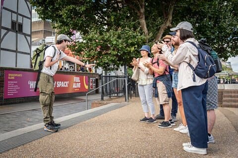 Londons beste Sehenswürdigkeiten zu Fuß in Kleingruppe, Kinder kostenlos dabei!