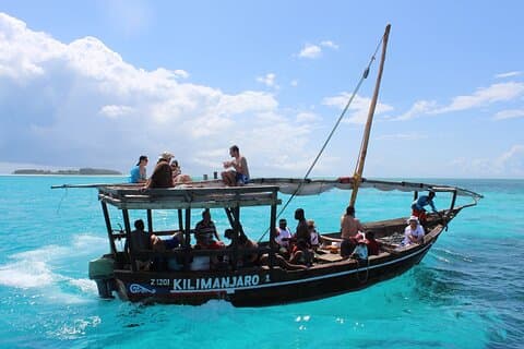 Blue Safari Excursión privada de día completo a Zanzíbar con barbacoa de comida marina