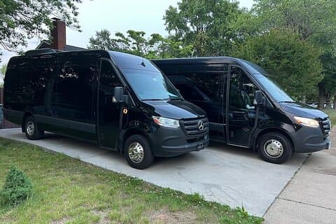 Restauranter i nærheten av Washington DC Sprinter Tour - Monuments & City Highlights Group