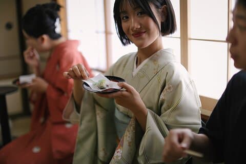 Halvdags Kimono och teceremoni upplevelse i Kyoto