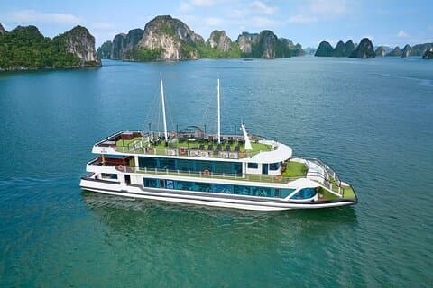 Luxury Ha Long Day Tour: Cave , Kayak, Swimming, Buffet, Sunset