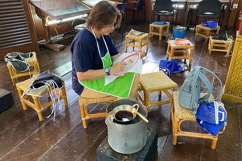 Lugar emblemático de Yakarta con taller de batik