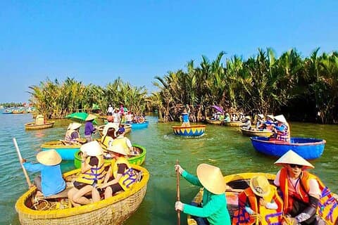 Private Landausflug Hoi An Antike Stadt von Chan May Hafen