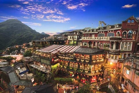 Excursion d'une journée complète au village des chats de Houtong, aux lanternes célestes de Shifen et à Jiufen