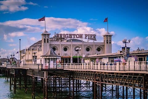 Privat transfer fra London til Brighton med lokal sjåfør