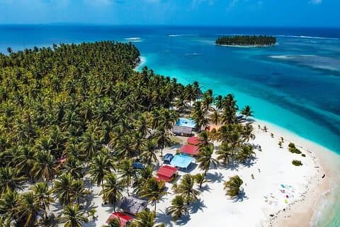 San Blas Islands, 4-Island Tour All-Inclusive Welcome Cocktail