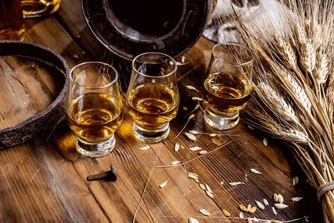 Degustazione di whisky presso le premiate sale Whiski di Edimburgo