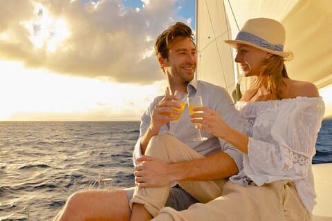 Riviera Maya Luxury Sunset Sailing plus Light Dinner und Open Bar