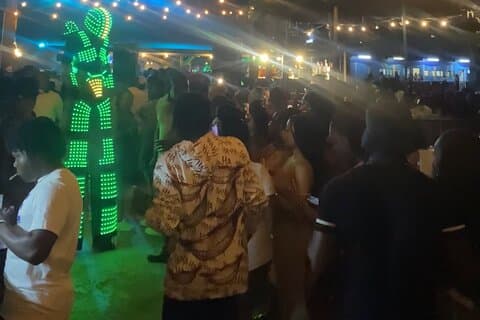 Transport pour les fêtes nocturnes au départ de Montego Bay