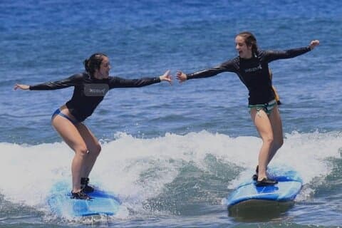 Cursos de surf para iniciantes em Waikiki