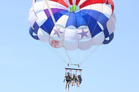 Morning Adventure Parasailing Esportes aquáticos em Nusa Dua