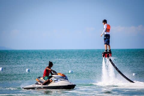 Vannsportpakke med høy adrenalin fra Koh Samui