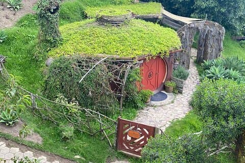 Antigua Guatemala (guidad) + Hobbitenango (transport och entréavgift)