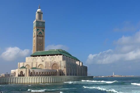 Hassan 2 Mosque, Hubbous, Notre Dame de Lourdes med hotel afhentning