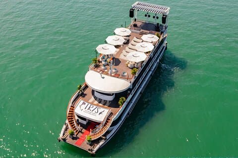 HOTELL I NÆRHETEN AV HALONG BAY LUXURY IRIS CRUISE DAY TRIP Kayak, musikk