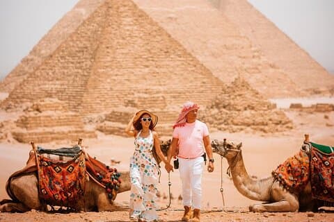Pirámides de Giza, museo egipcio Desde El Cairo Hoteles en Giza
