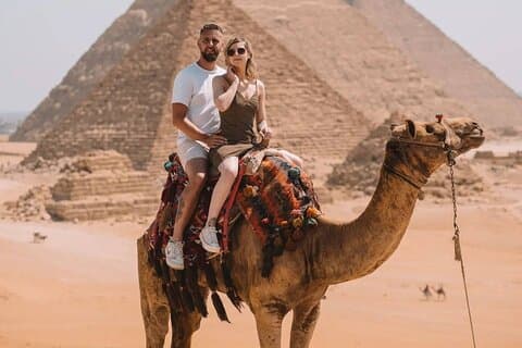 Privat dagstur i Giza-pyramidene, kamelridning og innsiden av pyramiden
