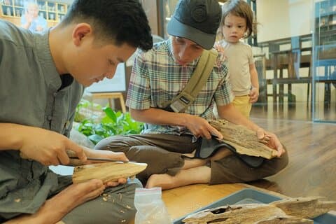 Hanoi Agarwood Workshop With Vegan Lunch & Coffee Tasting