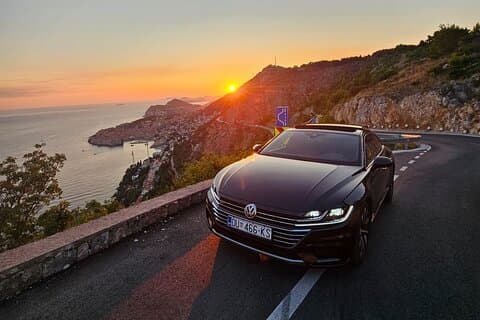 Dubrovnik : Privévervoer van/naar de luchthaven in luxe auto ( maximaal 4 )