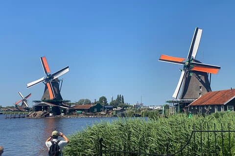 Private Tour to Giethoorn, Zaanse Schans and Windmills