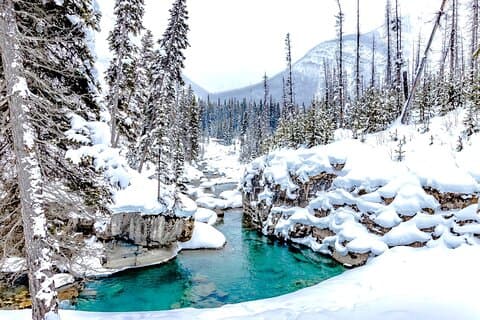 Lake Louise, Marble Canyon Icewalk and Banff Town