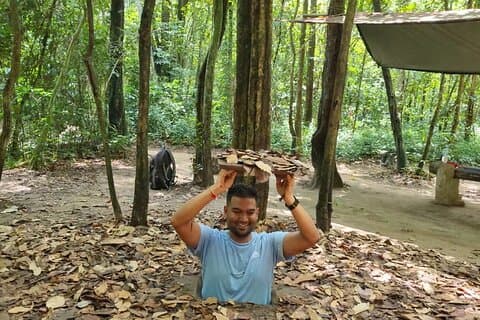 Cu Chi Tunnels Morgen eller eftermiddag Halvdagstur