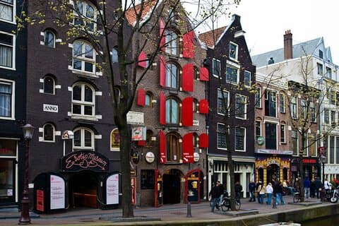 Tour guidato a piedi del quartiere a luci rosse di Amsterdam