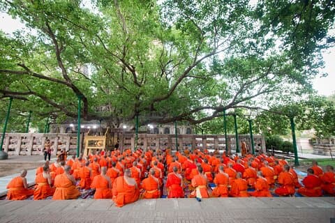Tour de 4 días por el Dharma Budista explorando lugares sagrados clave