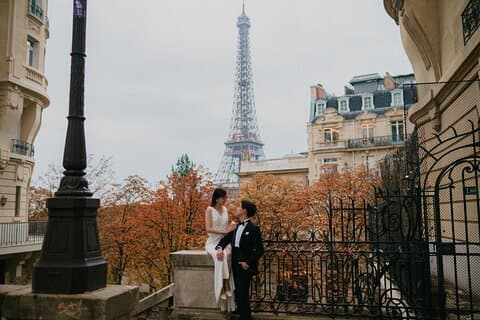 Sessão de fotos com um fotógrafo profissional em Paris