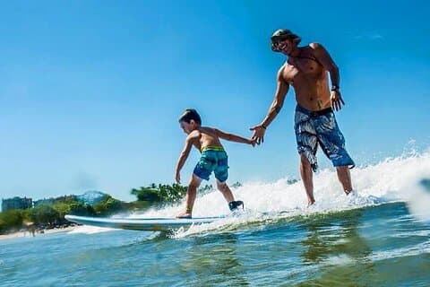 Best Surf Lessons in Tamarindo – MouseHead Surf School with Mao