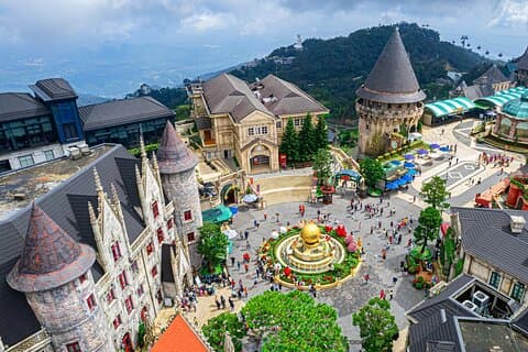 Privat Ba Na Hills och Golden Bridge med lunch och transfer