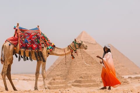 Privat tur til Giza pyramider, Kairo museum, Camel ride og lunsj