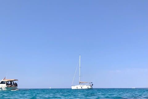 Horizonte-Segelboot-Tagestour in der Bucht von Palma