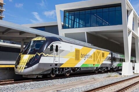 Port Canaveral Cruzeiro para Brightline Orlando Estação Ferroviária