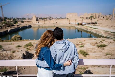 Luxor Full Day Tour photographer + tourguide + Private AC Car