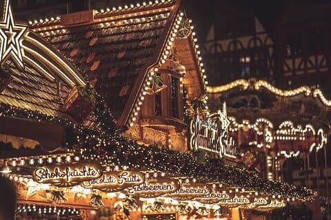 Privé kerstmarkthoppen met wijnproeverij en gondeltocht