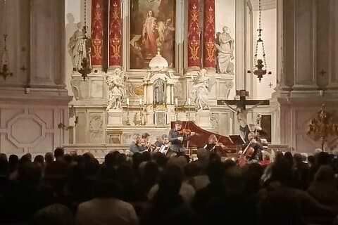 De fyra årstiderna i Vivaldi kyrkan (Pietà kyrkan) i Venedig